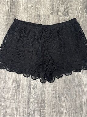 HeartSoul Black Crochet Lace Skort with Scalloped Hem